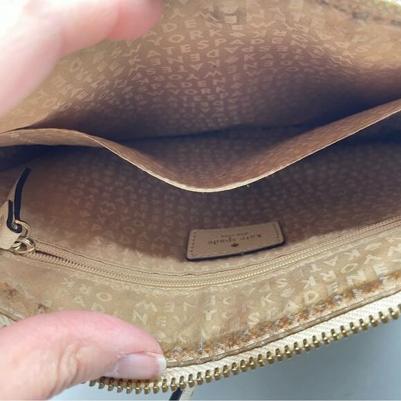 Kate Spade Cream Leather Square Crossbody Handbag Purse Medium Bag Classic - Picture 6 of 15